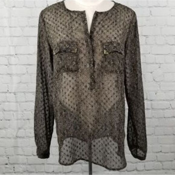 Outback red small top snake print animal print blouse with front pockets - Picture 3 of 8